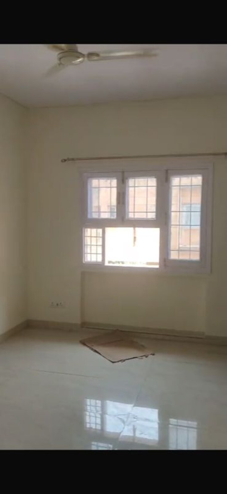 Room, sector 20 3 Bedroom 2000 Sq.Ft. Independent House In Sector 20 Noida 10408571