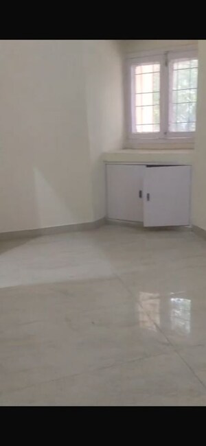 Room in 3 BHK Independent House at Sector 20 – for Rent