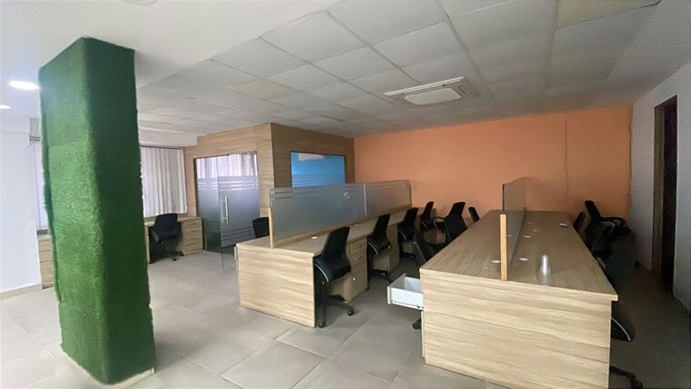 Team Area, nehru place Commercial Office Space 3200 Sq.Ft. In Nehru Place Delhi 10403691