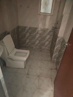 Bathroom in 3 BHK Apartment at Unitech Fresco, Sector 50 – for Sale