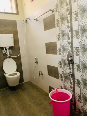 Bathroom in 3.5 BHK Villa at Srinivasa Lakeview, Kukatpally – for Rent