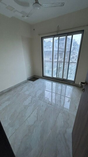 Bedroom in 2 BHK Apartment at Andheri West – for Rent