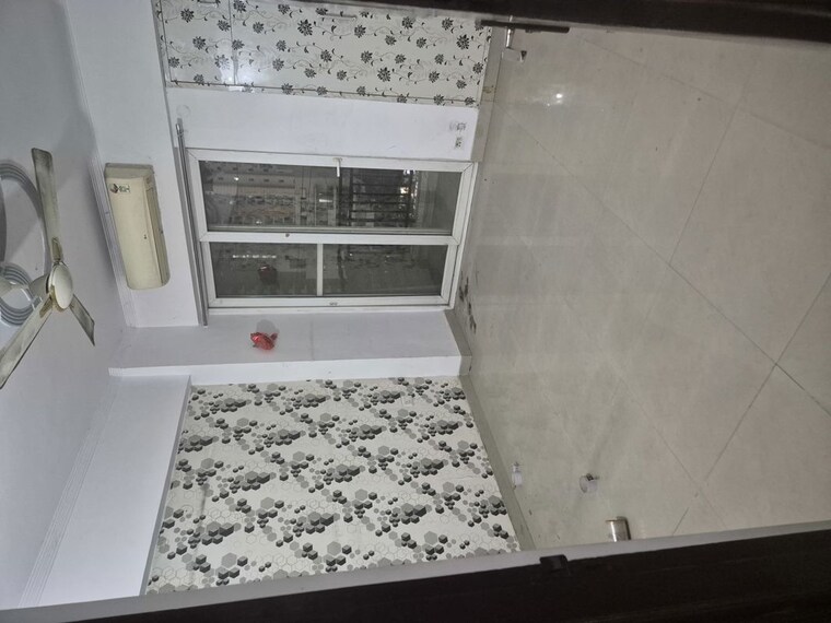 Bedroom, sethi-max-royale 3 Bedroom 1250 Sq.Ft. Apartment In Sector 76 Noida 10408642