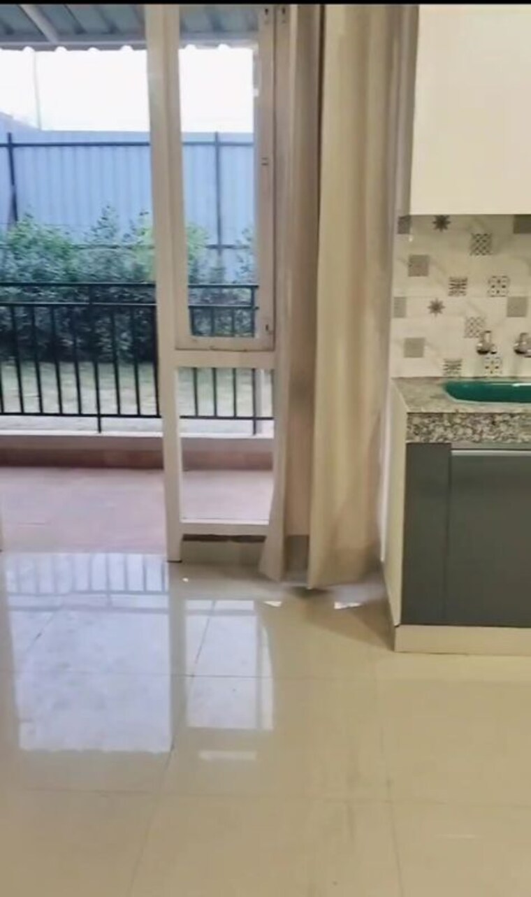 Living Room, sector 16 a 3 Bedroom 900 Sq.Ft. Apartment In Sector 16 A Faridabad 10408613
