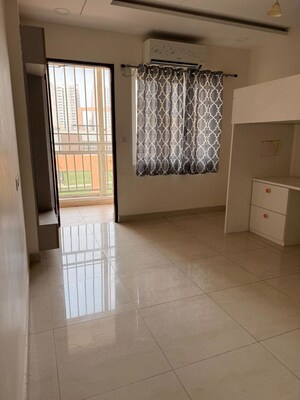 Room in 3.5 BHK Apartment at Mahindra Ashvita, Kukatpally – for Rent