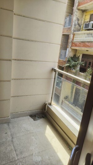 Balcony in  Pg at Old Rajinder Nagar – for Rent