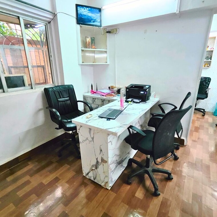 Team Area, neptune-chs-kandivali-east Commercial Office Space 300 Sq.Ft. In Kandivali East Mumbai 10408674