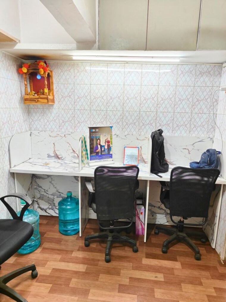 Team Area, neptune-chs-kandivali-east Commercial Office Space 300 Sq.Ft. In Kandivali East Mumbai 10408674