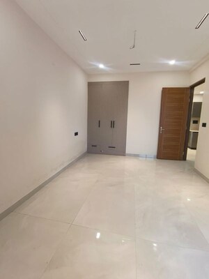 Room in 3 BHK Apartment at Motia Aerogreens, Dyalpur – for Sale