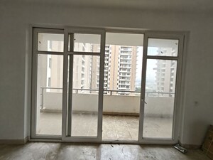 Room in 4 BHK Builder Floor at SS Linden, Sector 84 – for Rent