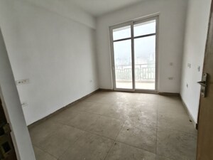 Room in 4 BHK Builder Floor at SS Linden, Sector 84 – for Rent