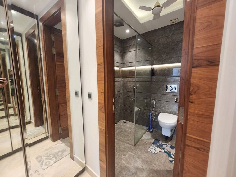 Bathroom, conscient-heritage-max 3 Bedroom 1941 Sq.Ft. Apartment In Sector 102 Gurgaon 10408690