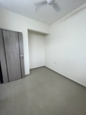 Room in 1 BHK Apartment at Satellite Garden, Goregaon East – for Rent