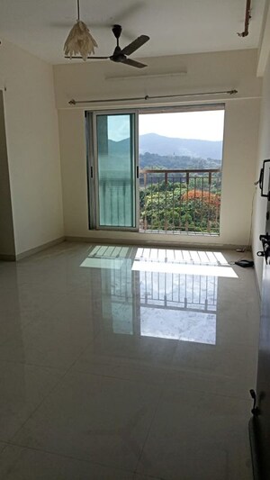 Room in 1 BHK Apartment at Vihang Valley Phase 3, Kasarvadavali – for Rent