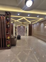 3 BHK + Pooja Room 250 Sq.Yd. Builder Floor in Sector 85