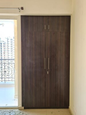 Furnished Amenities in 2.5 BHK Apartment at Prateek Grand City, Siddharth Vihar – for Sale