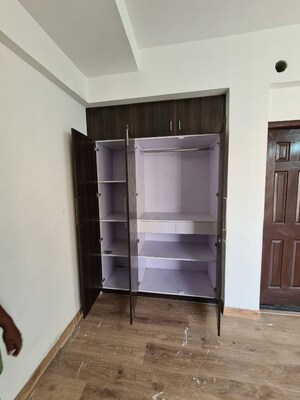 Room in 2.5 BHK Apartment at Prateek Grand City, Siddharth Vihar – for Sale