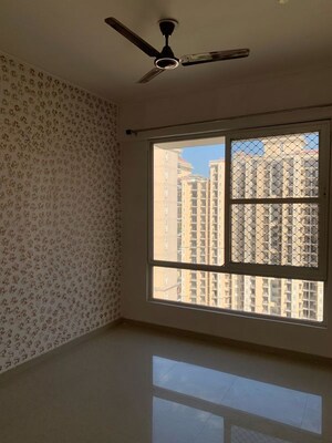 Room in 2.5 BHK Apartment at Prateek Grand City, Siddharth Vihar – for Sale