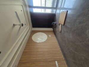 Living Room in 4 BHK Builder Floor at Ardee City, Sector 52 – for Rent