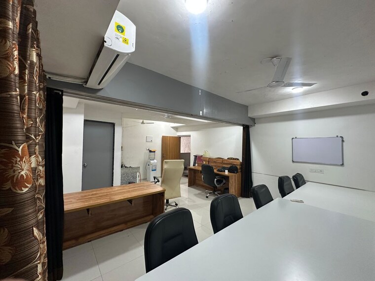 Team Area, gota Commercial Office Space 755 Sq.Ft. In Gota Ahmedabad 10408816
