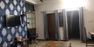 Team Area in 4 BHK Builder Floor at Onyx Plaza, Vasundhara Sector 3 – for Sale