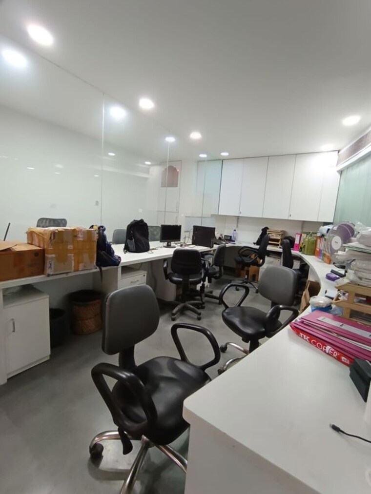 Team Area, sector 2 Commercial Office Space 2800 Sq.Ft. In Sector 2 Noida 10408860