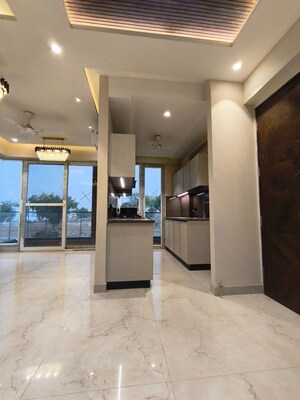 Building Lobby in 2.5 BHK Builder Floor at Ivory Silver County, Sector 95a – for Sale