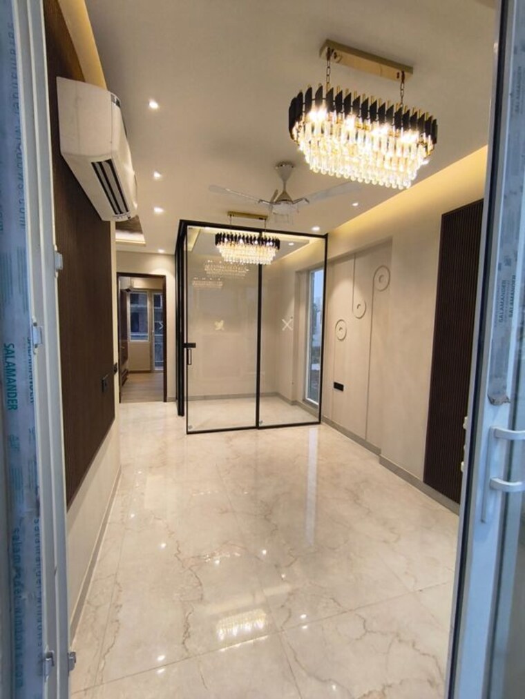 Room, ivory-silver-county 2.5 Bedroom 125 Sq.Yd. Builder Floor In Sector 95a Gurgaon 10408877