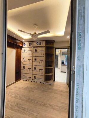 Room in 2.5 BHK Builder Floor at Ivory Silver County, Sector 95a – for Sale