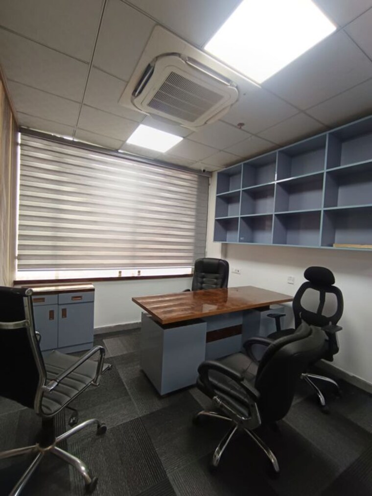 Team Area, sector 1 Commercial Office Space 3500 Sq.Ft. In Sector 1 Noida 10408891