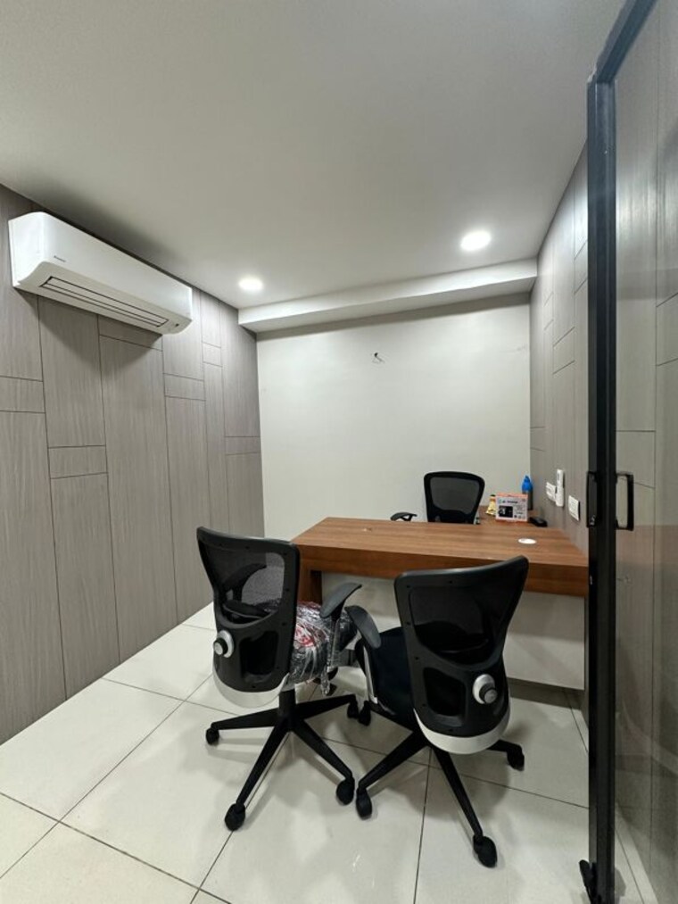 Team Area, shyamal Commercial Office Space 2000 Sq.Ft. In Shyamal Ahmedabad 10408895