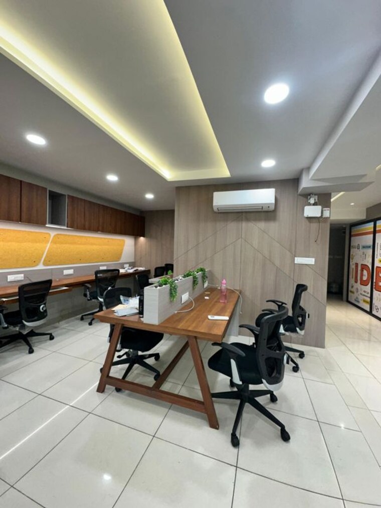 Gym, shyamal Commercial Office Space 2000 Sq.Ft. In Shyamal Ahmedabad 10408895