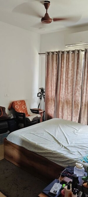 Bedroom in 2 BHK Apartment at Sunny Shanti Heights, Mulund West – for Rent