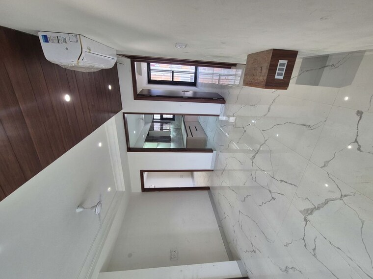 undefined, bptp-district-faridabad 3 Bedroom 180 Sq.Yd. Builder Floor In Sector 81 Faridabad 10408923