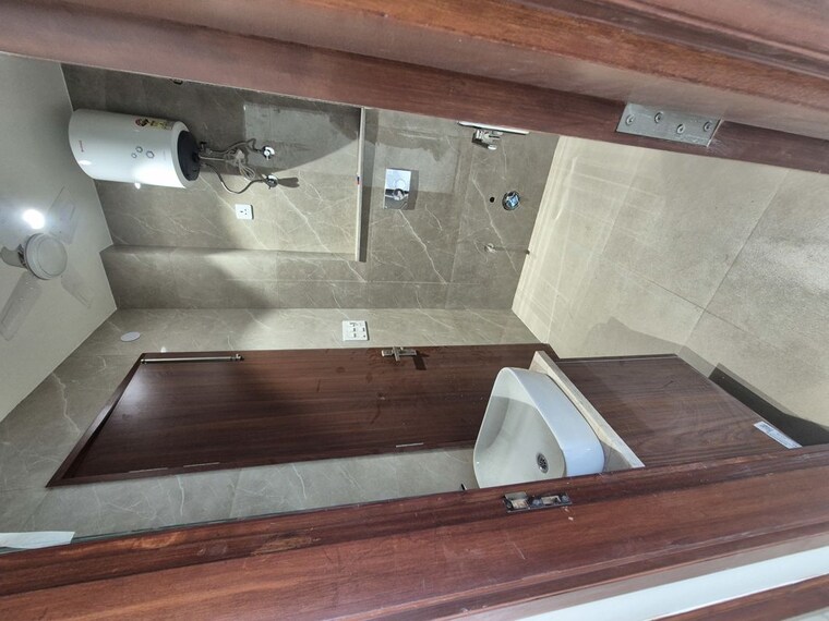 undefined, bptp-district-faridabad 3 Bedroom 180 Sq.Yd. Builder Floor In Sector 81 Faridabad 10408923