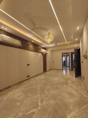 Room in 3 BHK Builder Floor at East Of Kailash – for Sale