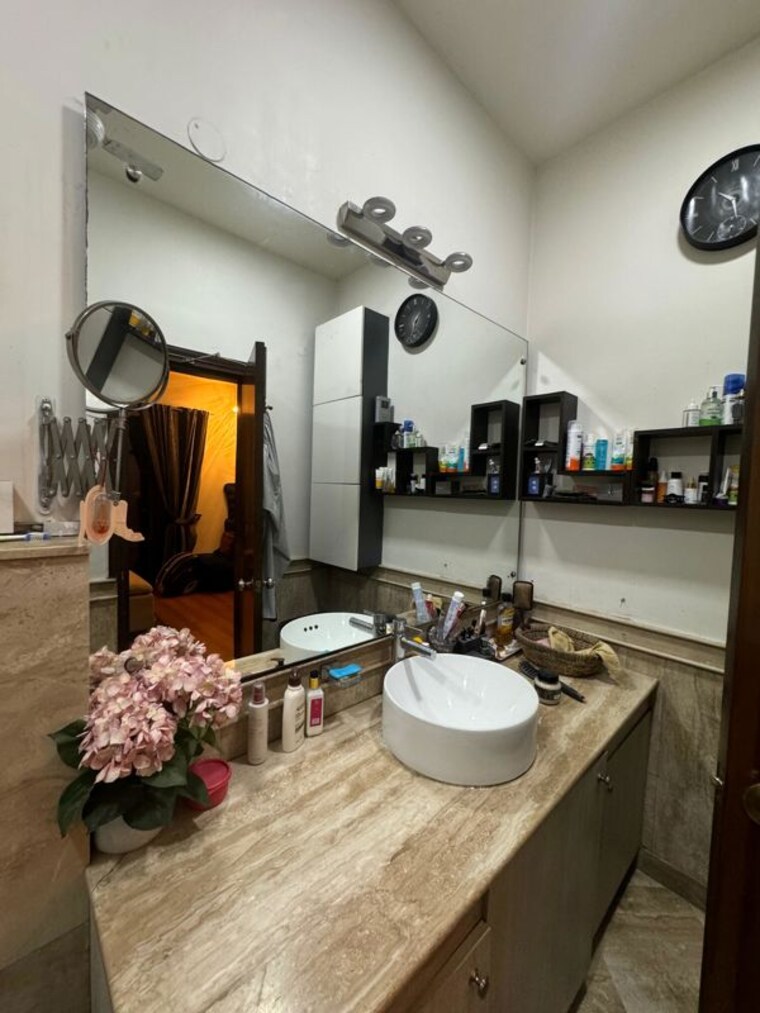 Bathroom, ansal-api-esencia 3 Bedroom 2000 Sq.Ft. Builder Floor In Sector 67 Gurgaon 10408832