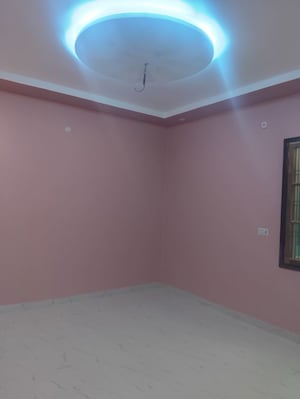 Room in 3 BHK Villa at Gomti Nagar – for Sale