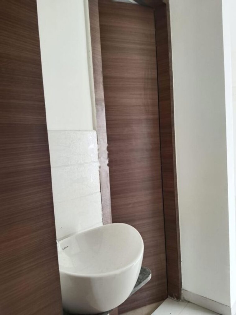 Bathroom, saheel-itrend-life-3 2 Bedroom 1014 Sq.Ft. Apartment In Wakad Pune 10408969