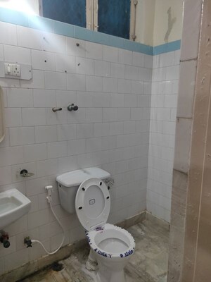 Bathroom in 2 BHK Apartment at Shipra Suncity, Vaibhav Khand – for Sale