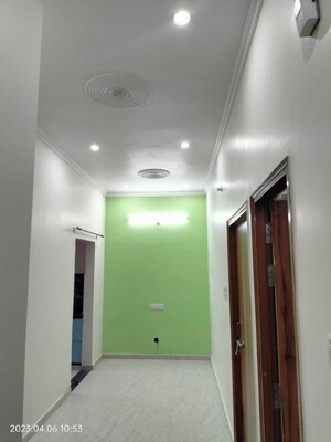 Building Lobby in 1 BHK Independent House at Gomti Nagar – for Rent