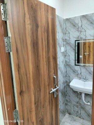 Bathroom in 1 BHK Independent House at Gomti Nagar – for Rent