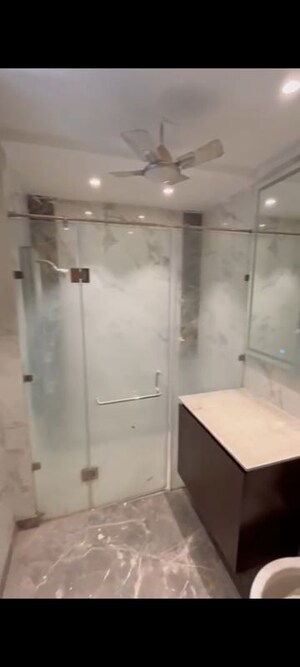 Furnished Amenities in 4 BHK Builder Floor at Greater Kailash I – for Sale