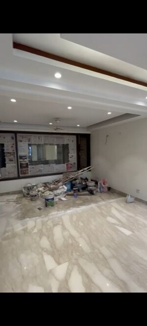 Parking in 4 BHK Builder Floor at Greater Kailash I – for Sale