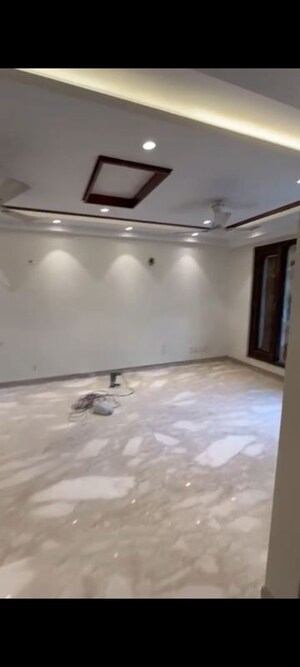Room in 4 BHK Builder Floor at Greater Kailash I – for Sale