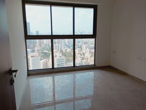 Room in 2 BHK Apartment at Sheth Auris Bliss, Malad West – for Rent