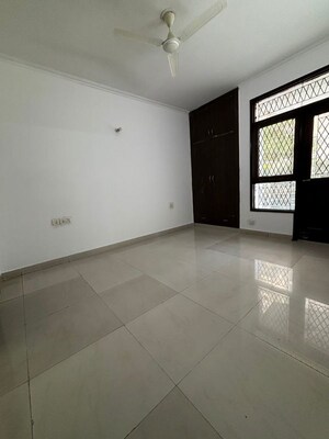 Room in 3 BHK Apartment at Mapsko Krishna Apra Gardens, Vaibhav Khand – for Rent
