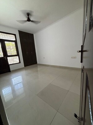 Furnished Amenities in 3 BHK Apartment at Mapsko Krishna Apra Gardens, Vaibhav Khand – for Rent