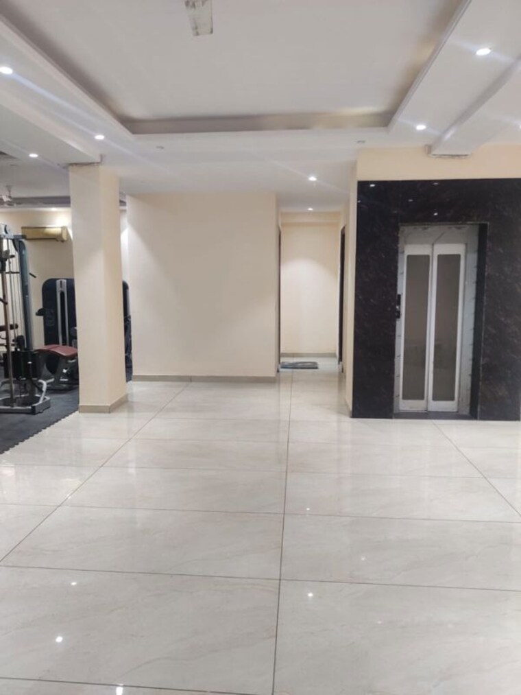 Team Area, green park Commercial Office Space 3500 Sq.Ft. In Green Park Delhi 10409052