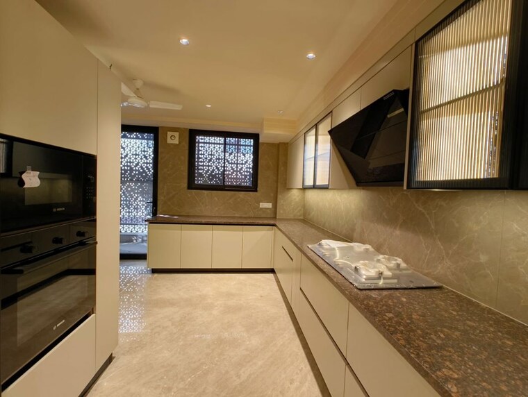 Bedroom, neeti bagh 4 Bedroom 500 Sq.Yd. Builder Floor In Neeti Bagh Delhi 10409048